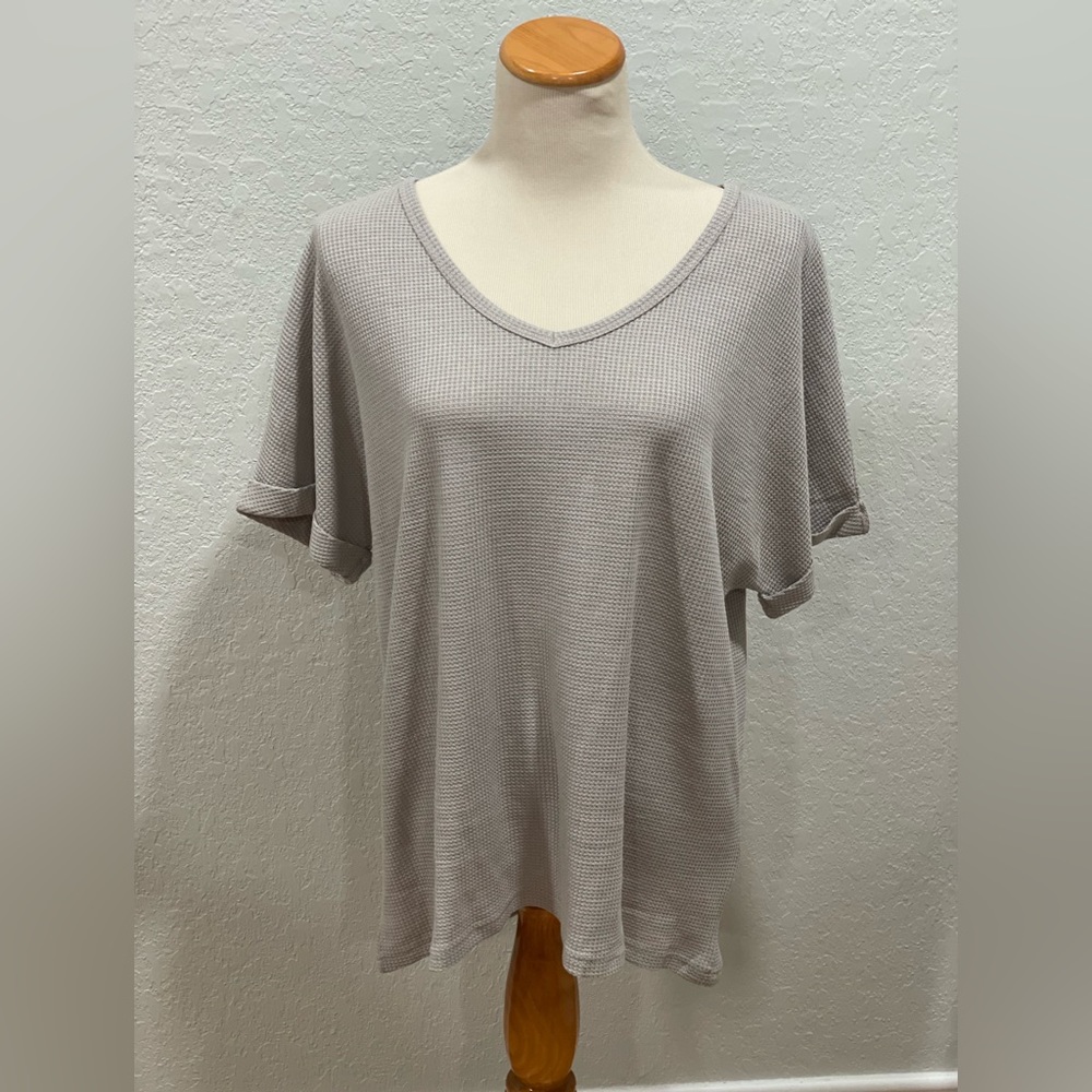 NWT Textured Crop Sleeve Grey/ Purple Shirt Women size Large